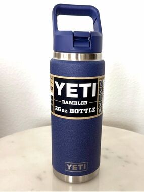 Yeti Rambler 26oz straw cap Moon Dust